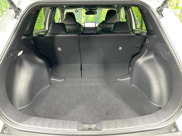 カローラクロス ハイブリッド　Ｚ　ガラスルーフ　純正１０型ナビ　全周囲カメラ　セーフティセンス　レーダークルーズ　禁煙車　パワーバックドア　パワーシート　シートヒーター　クリアランスソナー　レーンアシスト　スマートキー　ＬＥＤヘッド（46枚目）