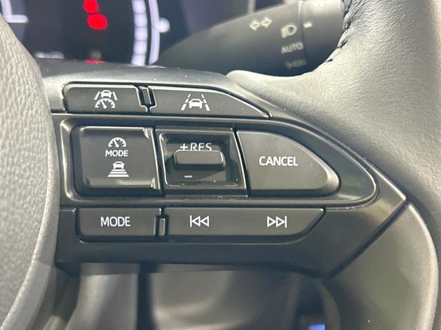 シエンタ ハイブリッドＺ　両側電動スライド　純正１０型ナビ　全周囲カメラ　セーフティセンス　レーダークルーズ　禁煙車　ＥＴＣ　Ｂｌｕｅｔｏｏｔｈ再生　コーナーセンサ　ＬＥＤヘッド　オートハイビーム　オートエアコン　スマートキー（6枚目）