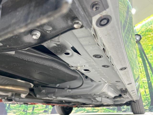 シエンタ ハイブリッドＺ　両側電動スライド　純正１０型ナビ　全周囲カメラ　セーフティセンス　レーダークルーズ　禁煙車　ＥＴＣ　Ｂｌｕｅｔｏｏｔｈ再生　コーナーセンサ　ＬＥＤヘッド　オートハイビーム　オートエアコン　スマートキー（22枚目）