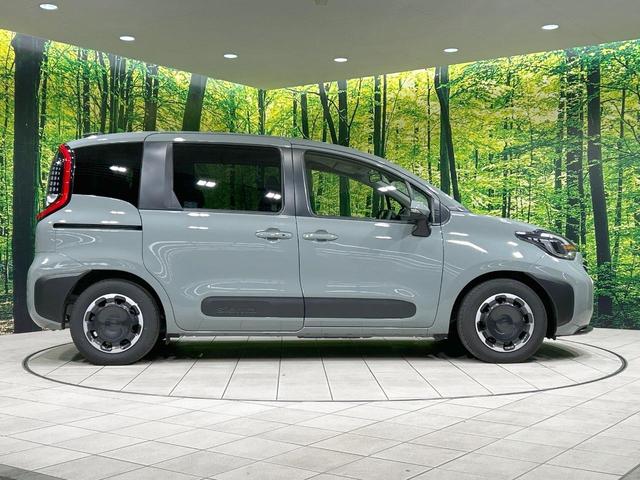 シエンタ ハイブリッドＺ　両側電動スライド　純正１０型ナビ　全周囲カメラ　セーフティセンス　レーダークルーズ　禁煙車　ＥＴＣ　Ｂｌｕｅｔｏｏｔｈ再生　コーナーセンサ　ＬＥＤヘッド　オートハイビーム　オートエアコン　スマートキー（28枚目）