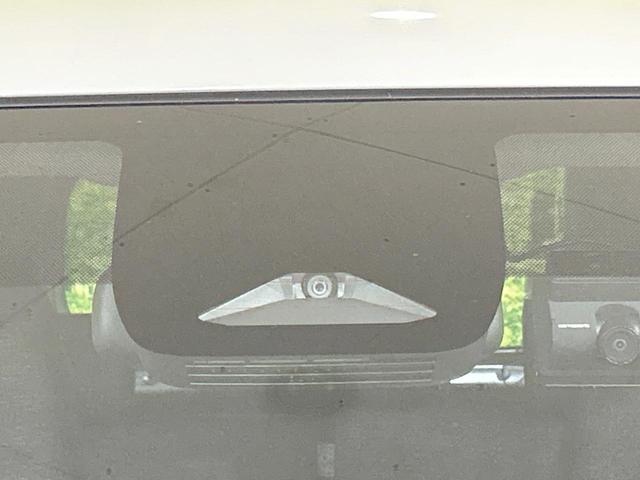 シエンタ ハイブリッドＺ　両側電動スライド　純正１０型ナビ　全周囲カメラ　セーフティセンス　レーダークルーズ　禁煙車　ＥＴＣ　Ｂｌｕｅｔｏｏｔｈ再生　コーナーセンサ　ＬＥＤヘッド　オートハイビーム　オートエアコン　スマートキー（29枚目）