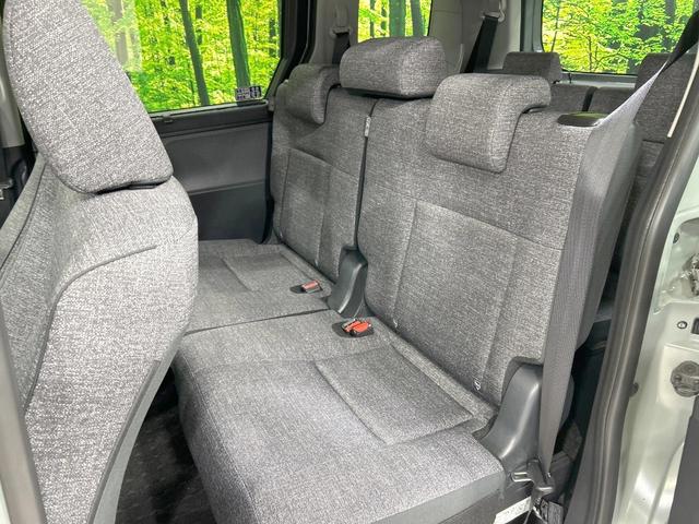 シエンタ ハイブリッドＺ　両側電動スライド　純正１０型ナビ　全周囲カメラ　セーフティセンス　レーダークルーズ　禁煙車　ＥＴＣ　Ｂｌｕｅｔｏｏｔｈ再生　コーナーセンサ　ＬＥＤヘッド　オートハイビーム　オートエアコン　スマートキー（38枚目）