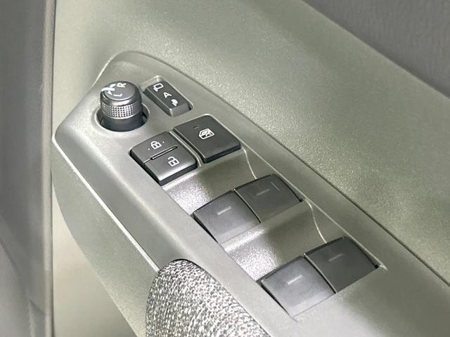 シエンタ ハイブリッドＺ　両側電動スライド　純正１０型ナビ　全周囲カメラ　セーフティセンス　レーダークルーズ　禁煙車　ＥＴＣ　Ｂｌｕｅｔｏｏｔｈ再生　コーナーセンサ　ＬＥＤヘッド　オートハイビーム　オートエアコン　スマートキー（46枚目）