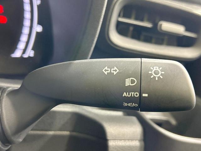 シエンタ ハイブリッドＺ　両側電動スライド　純正１０型ナビ　全周囲カメラ　セーフティセンス　レーダークルーズ　禁煙車　ＥＴＣ　Ｂｌｕｅｔｏｏｔｈ再生　コーナーセンサ　ＬＥＤヘッド　オートハイビーム　オートエアコン　スマートキー（51枚目）