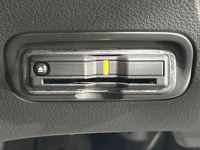 ヴェゼル ハイブリッドＺ・ホンダセンシング　純正９型ナビ　バックカメラ　レーダークルーズ　禁煙車　ＥＴＣ　Ｂｌｕｅｔｏｏｔｈ再生　シートヒーター　ハーフレザー　ＬＥＤヘッド＆フォグ　オートハイビーム　オートライト　デュアルエアコン　スマートキー（6枚目）