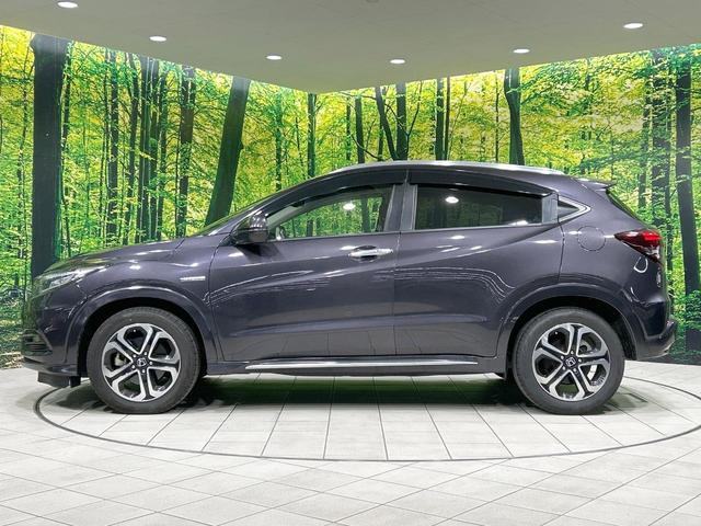 ヴェゼル ハイブリッドＺ・ホンダセンシング　純正９型ナビ　バックカメラ　レーダークルーズ　禁煙車　ＥＴＣ　Ｂｌｕｅｔｏｏｔｈ再生　シートヒーター　ハーフレザー　ＬＥＤヘッド＆フォグ　オートハイビーム　オートライト　デュアルエアコン　スマートキー（25枚目）