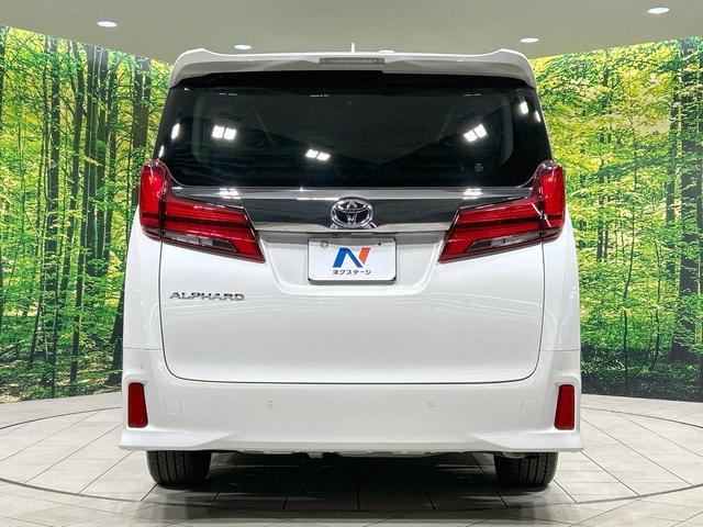 アルファード ２．５Ｓ　Ｃパッケージ　サンルーフ　後席モニター　両側電動ドア　純正９型ナビ　バックカメラ　セーフティセンス　レーダークルーズ　禁煙車　ＥＴＣ　電動リアゲート　レザーシート　前席シートエアコン　コーナーセンサー　ＬＥＤヘッド（16枚目）