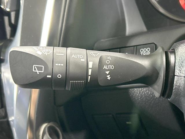 アルファード ２．５Ｓ　Ｃパッケージ　サンルーフ　後席モニター　両側電動ドア　純正９型ナビ　バックカメラ　セーフティセンス　レーダークルーズ　禁煙車　ＥＴＣ　電動リアゲート　レザーシート　前席シートエアコン　コーナーセンサー　ＬＥＤヘッド（62枚目）