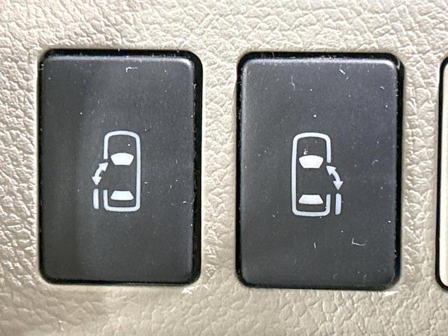 ノア Ｘ　スマートエディション　フリップダウンモニター　両側電動スライド　８人乗り　純正ナビ　バックカメラ　ＥＴＣ　Ｂｌｕｅｔｏｏｔｈ再生　ＨＩＤヘッド　オートライト　フォグライト　デュアルエアコン　スマートキー　ＣＤ／ＤＶＤ再生（6枚目）