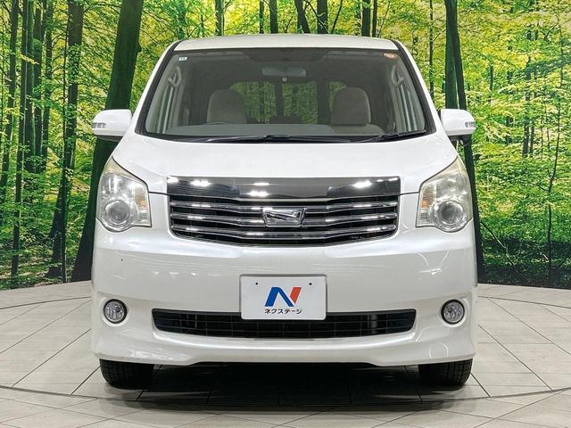 ノア Ｘ　スマートエディション　フリップダウンモニター　両側電動スライド　８人乗り　純正ナビ　バックカメラ　ＥＴＣ　Ｂｌｕｅｔｏｏｔｈ再生　ＨＩＤヘッド　オートライト　フォグライト　デュアルエアコン　スマートキー　ＣＤ／ＤＶＤ再生（15枚目）