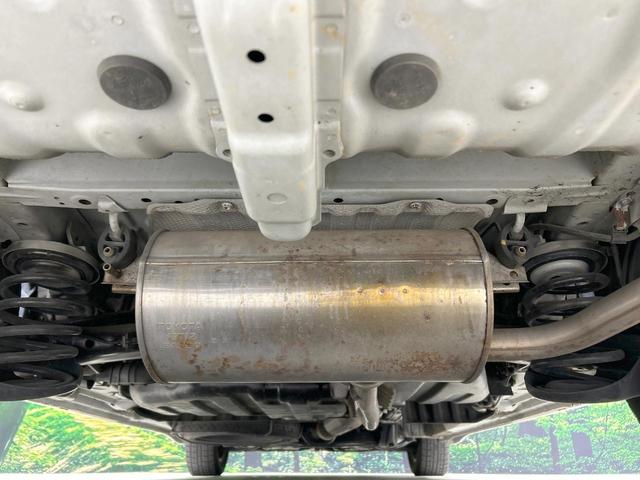 ノア Ｘ　スマートエディション　フリップダウンモニター　両側電動スライド　８人乗り　純正ナビ　バックカメラ　ＥＴＣ　Ｂｌｕｅｔｏｏｔｈ再生　ＨＩＤヘッド　オートライト　フォグライト　デュアルエアコン　スマートキー　ＣＤ／ＤＶＤ再生（19枚目）