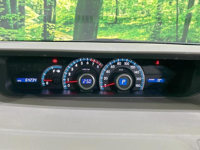 ノア Ｘ　スマートエディション　フリップダウンモニター　両側電動スライド　８人乗り　純正ナビ　バックカメラ　ＥＴＣ　Ｂｌｕｅｔｏｏｔｈ再生　ＨＩＤヘッド　オートライト　フォグライト　デュアルエアコン　スマートキー　ＣＤ／ＤＶＤ再生（55枚目）