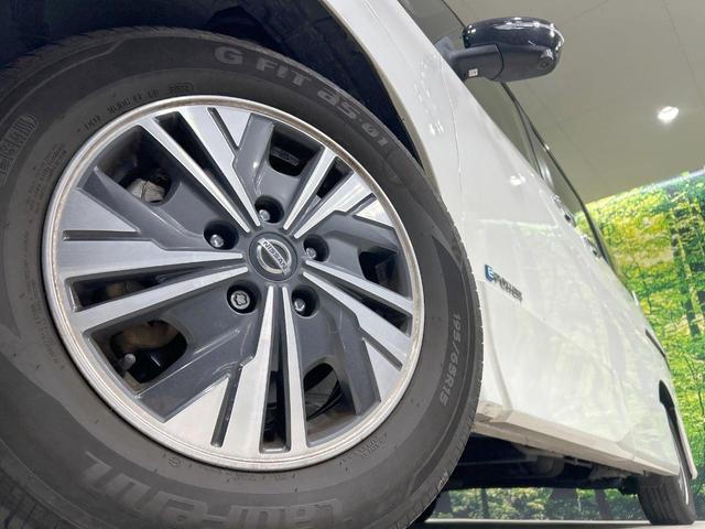 セレナ e-パワー ハイウェイスターV 両側パワスラ 11型ナビ 後席モニター 全周囲カメラ 衝突軽減 プロパイロット 禁煙車 コーナーセンサー レーンアシスト スマートキー LEDヘッド/フォグ 電動パーキングブレーキ ブレーキホールド(14枚目)