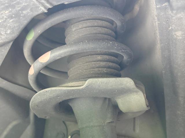 セレナ e-パワー ハイウェイスターV 両側パワスラ 11型ナビ 後席モニター 全周囲カメラ 衝突軽減 プロパイロット 禁煙車 コーナーセンサー レーンアシスト スマートキー LEDヘッド/フォグ 電動パーキングブレーキ ブレーキホールド(23枚目)