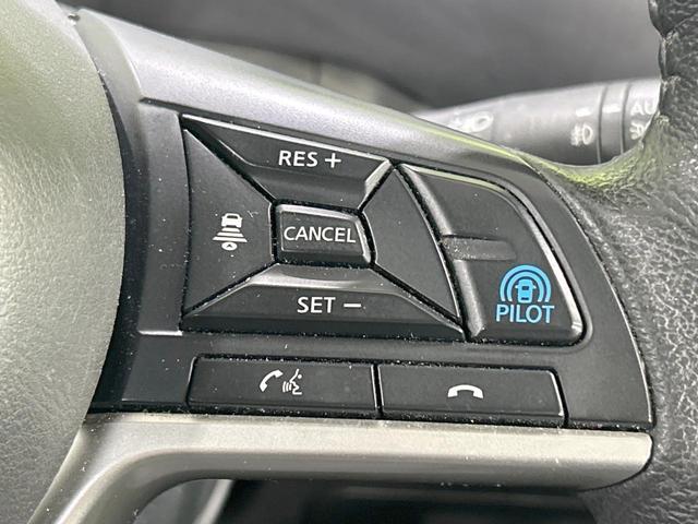 セレナ e-パワー ハイウェイスターV 両側パワスラ 11型ナビ 後席モニター 全周囲カメラ 衝突軽減 プロパイロット 禁煙車 コーナーセンサー レーンアシスト スマートキー LEDヘッド/フォグ 電動パーキングブレーキ ブレーキホールド(33枚目)