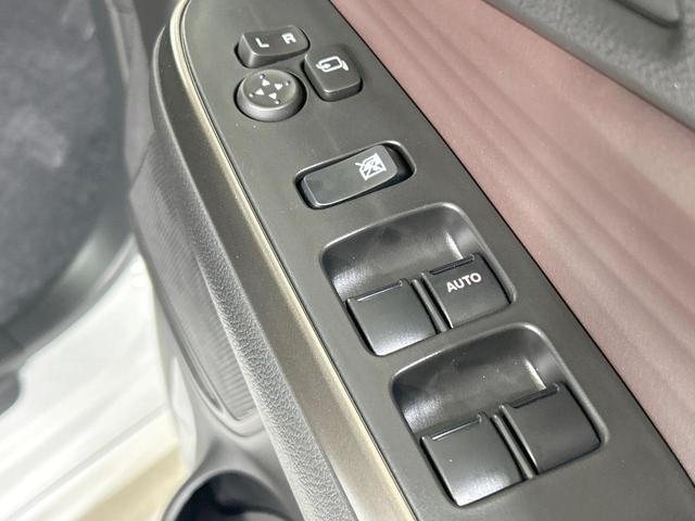 ソリオバンディット ハイブリッドＭＶ　登録済未使用車　純正９型ナビ　全周囲カメラ　両側電動ドア　セーフティサポート　アダプティブクルーズ　クリアランスソナー　Ｂｌｕｅｔｏｏｔｈ接続　スマートキー　ＬＥＤヘッド＆フォグ　前席シートヒーター（52枚目）