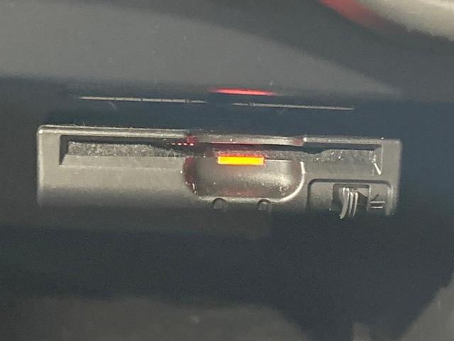 ノート e-パワー X 純正ナビ 全周囲カメラ 衝突軽減 禁煙車 コーナーセンサー デジタルインナーミラー スマートキー LEDヘッド ETC オートライト オートエアコン Bluetooth CD/DVD再生 地デジ(32枚目)