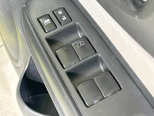 ノート e-パワー X 純正ナビ 全周囲カメラ 衝突軽減 禁煙車 コーナーセンサー デジタルインナーミラー スマートキー LEDヘッド ETC オートライト オートエアコン Bluetooth CD/DVD再生 地デジ(43枚目)