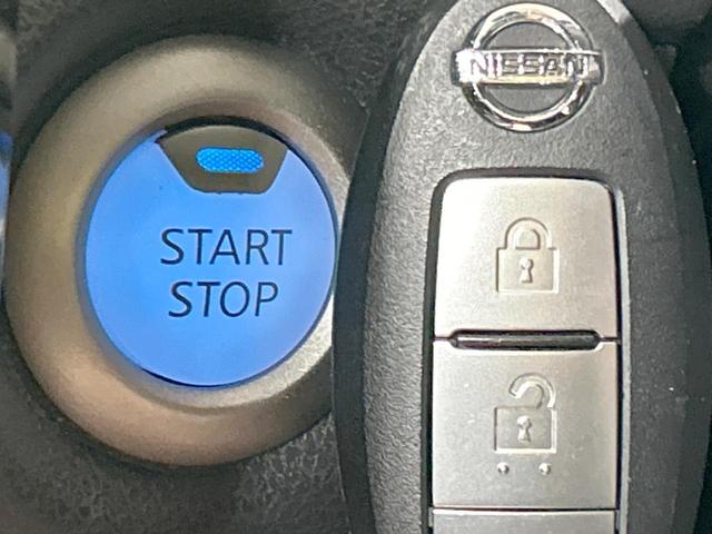 ノート ｅ－パワー　Ｘ　バックカメラ　衝突軽減　禁煙車　レーンアシスト　スマートキー　オートライト　オートエアコン　Ｂｌｕｅｔｏｏｔｈ　ＤＶＤ／ＣＤ再生　フルセグ　アイドリングストップ　プライバシーガラス　ドアバイザー（5枚目）