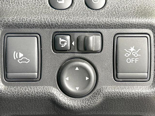 ノート ｅ－パワー　Ｘ　バックカメラ　衝突軽減　禁煙車　レーンアシスト　スマートキー　オートライト　オートエアコン　Ｂｌｕｅｔｏｏｔｈ　ＤＶＤ／ＣＤ再生　フルセグ　アイドリングストップ　プライバシーガラス　ドアバイザー（31枚目）