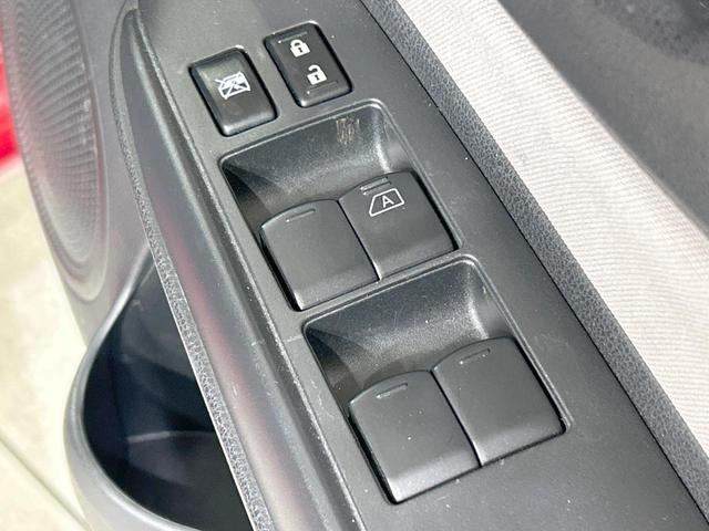 ノート ｅ－パワー　Ｘ　バックカメラ　衝突軽減　禁煙車　レーンアシスト　スマートキー　オートライト　オートエアコン　Ｂｌｕｅｔｏｏｔｈ　ＤＶＤ／ＣＤ再生　フルセグ　アイドリングストップ　プライバシーガラス　ドアバイザー（43枚目）