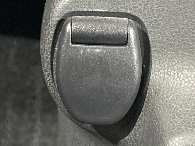 ノート ｅ－パワー　Ｘ　バックカメラ　衝突軽減　禁煙車　レーンアシスト　スマートキー　オートライト　オートエアコン　Ｂｌｕｅｔｏｏｔｈ　ＤＶＤ／ＣＤ再生　フルセグ　アイドリングストップ　プライバシーガラス　ドアバイザー（49枚目）