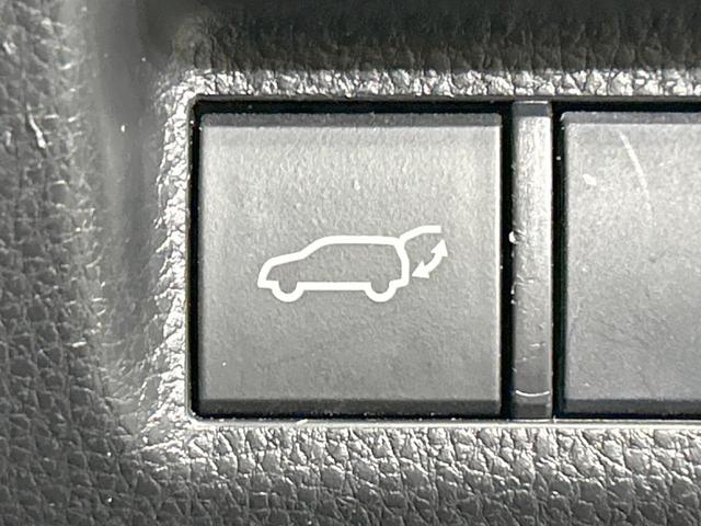 ＲＡＶ４ ハイブリッドＧ　４ＷＤ　モデリスタエアロ　純正ナビ　バックカメラ　セーフティセンス　レーダークルーズ　禁煙車　合皮シート　シートヒーター　パワーシート　スマートキー　ＬＥＤヘッド　ＥＴＣ　ステアリングヒーター（6枚目）