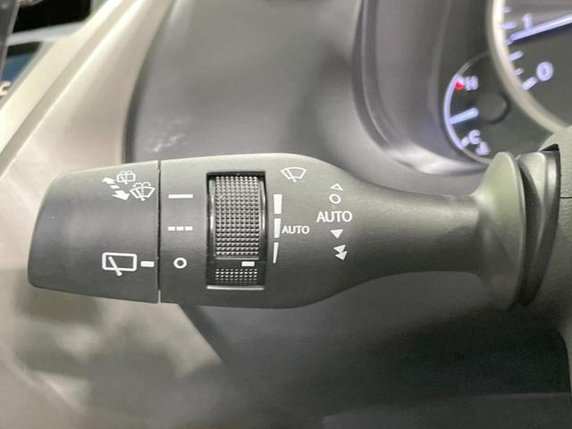 ＮＸ ＮＸ３００　バージョンＬ　ガラスルーフ　純正１０型ナビ　バックカメラ　プレミアムサウンドシステム　ＡＣ１００Ｖ電源　セーフティシステム　レーダークルーズ　禁煙車　パワーバックドア　本革シート　シートヒーター　パワーシート（60枚目）