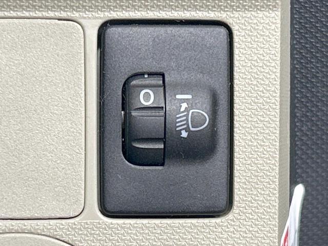 ムーヴ Ｌ　禁煙車　オートエアコン　１４インチアルミホイール　ｃａｒｒｏｚｚｅｒｉａ製オーディオ　ＣＤ再生　ヘッドライトレベライザー　リモコンキー　電動格納ミラー　インパネシフト　ドアバイザー　プライバシーガラス（45枚目）