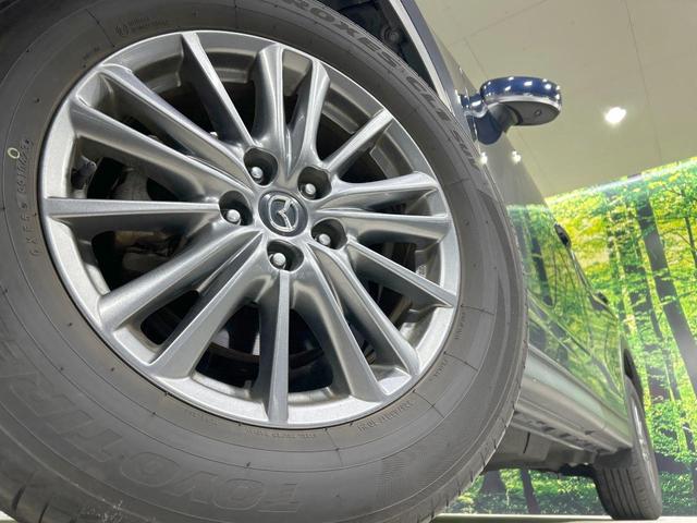 【純正１７インチアルミホイール】外観にマッチした純正アルミホイールを装着しております。各種社外アルミホイールや、スタッドレスタイヤも取扱いしております。是非ご相談ください♪