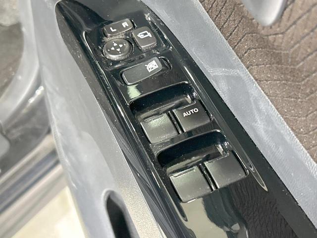 ルークス ハイウェイスター アイドリングストップ 禁煙車 CDオーディオ 電動スライドドア HIDヘッド オートライト オートエアコン アイドリングストップ 純正14インチアルミホイール 電動格納ミラー 盗難防止装置 パワーウィンドウ(34枚目)