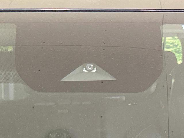 オーラ G レザーエディション 純正9インチディスプレイオーディオ 全周囲カメラ エマージェンシーブレーキ BOSEサウンド 禁煙車 レザーシート コーナーセンサー スマートキー LEDヘッド ビルトインETC 純正17インチアルミ(3枚目)