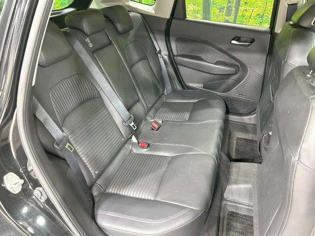 オーラ G レザーエディション 純正9インチディスプレイオーディオ 全周囲カメラ エマージェンシーブレーキ BOSEサウンド 禁煙車 レザーシート コーナーセンサー スマートキー LEDヘッド ビルトインETC 純正17インチアルミ(9枚目)