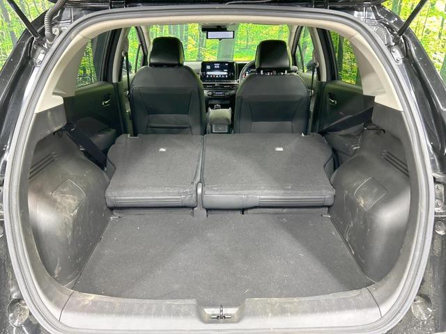 オーラ G レザーエディション 純正9インチディスプレイオーディオ 全周囲カメラ エマージェンシーブレーキ BOSEサウンド 禁煙車 レザーシート コーナーセンサー スマートキー LEDヘッド ビルトインETC 純正17インチアルミ(10枚目)