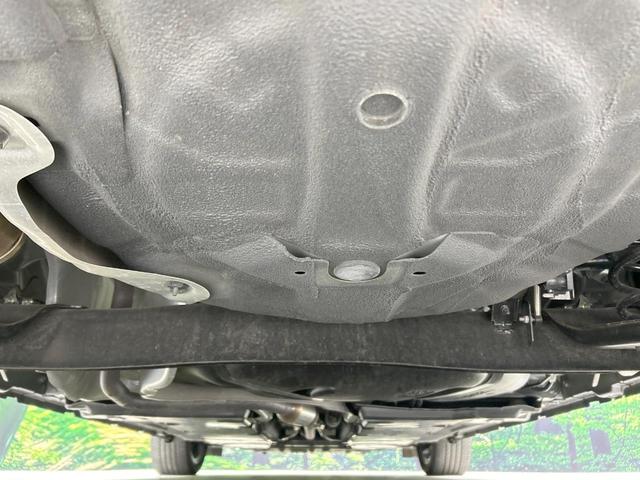 オーラ G レザーエディション 純正9インチディスプレイオーディオ 全周囲カメラ エマージェンシーブレーキ BOSEサウンド 禁煙車 レザーシート コーナーセンサー スマートキー LEDヘッド ビルトインETC 純正17インチアルミ(19枚目)