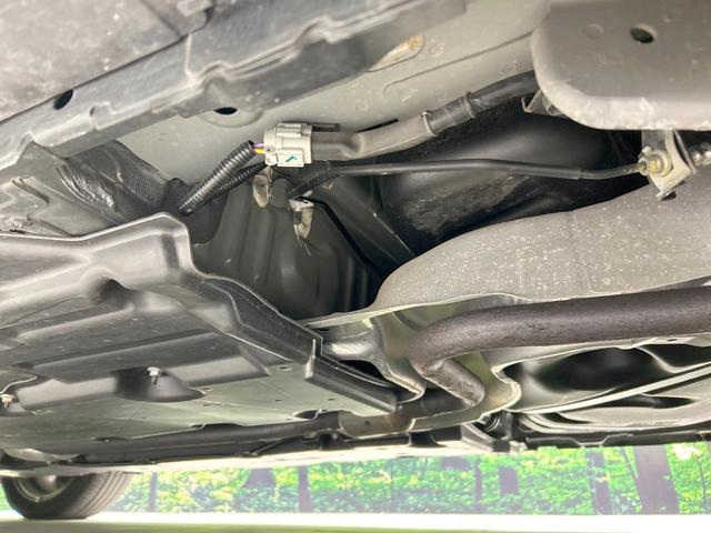 オーラ G レザーエディション 純正9インチディスプレイオーディオ 全周囲カメラ エマージェンシーブレーキ BOSEサウンド 禁煙車 レザーシート コーナーセンサー スマートキー LEDヘッド ビルトインETC 純正17インチアルミ(22枚目)