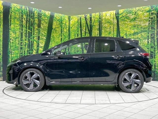 オーラ G レザーエディション 純正9インチディスプレイオーディオ 全周囲カメラ エマージェンシーブレーキ BOSEサウンド 禁煙車 レザーシート コーナーセンサー スマートキー LEDヘッド ビルトインETC 純正17インチアルミ(25枚目)