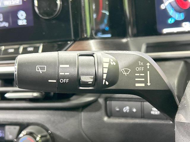 オーラ G レザーエディション 純正9インチディスプレイオーディオ 全周囲カメラ エマージェンシーブレーキ BOSEサウンド 禁煙車 レザーシート コーナーセンサー スマートキー LEDヘッド ビルトインETC 純正17インチアルミ(37枚目)