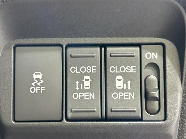 フリード クロスター 登録済未使用車 両側電動スライドドア ホンダセンシング ハーフレザーシート ブラインドスポットモニター レーンキープ スマートキー LEDヘッド ルーフレール 純正15インチAW オートハイビーム(4枚目)