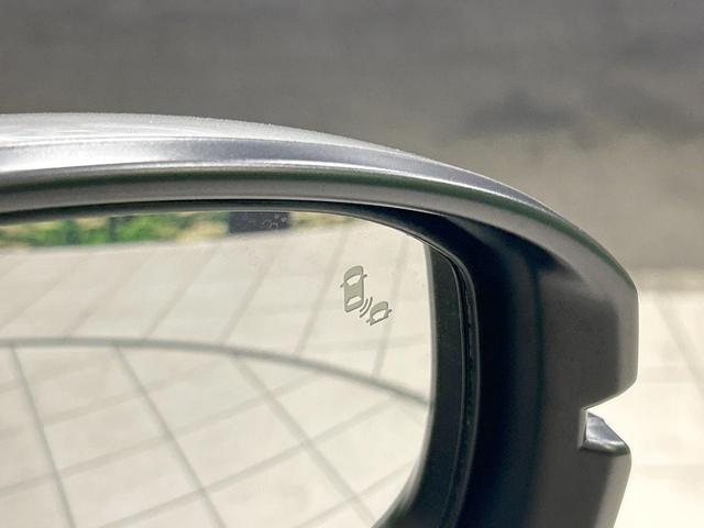 フリード クロスター 登録済未使用車 両側電動スライドドア ホンダセンシング ハーフレザーシート ブラインドスポットモニター レーンキープ スマートキー LEDヘッド ルーフレール 純正15インチAW オートハイビーム(6枚目)