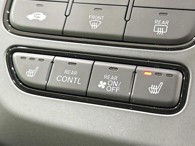 フリード クロスター 登録済未使用車 両側電動スライドドア ホンダセンシング ハーフレザーシート ブラインドスポットモニター レーンキープ スマートキー LEDヘッド ルーフレール 純正15インチAW オートハイビーム(32枚目)