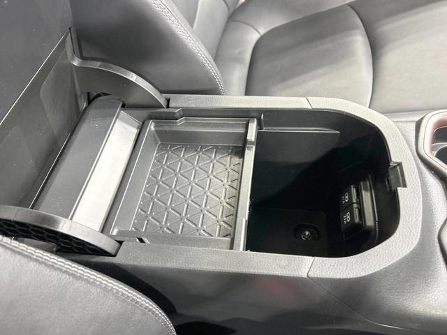 RAV4 G サンルーフ 純正9インチナビ 4WD バックカメラ セーフティセンス レーダークルーズ 禁煙車 パワーバックドア パワーシート スマートキー LEDヘッド ビルトインETC 純正18インチAW(52枚目)