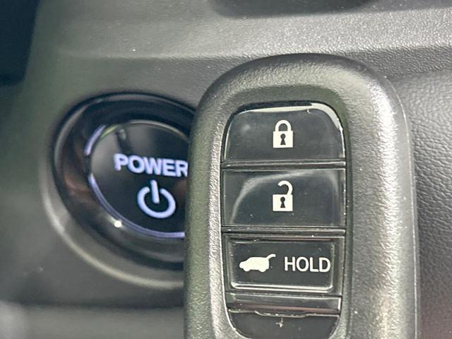 ヴェゼル e:HEV Z 純正9型ナビ バックカメラ 衝突被害軽減システム レーダークルーズ 禁煙車 電動リアゲート ハーフレザーシート スマートキー LEDヘッド ビルトインETC 純正18インチアルミ オートライト(28枚目)