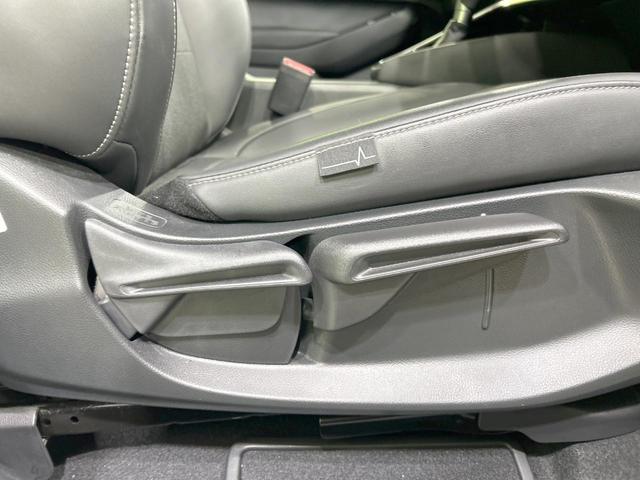 ヴェゼル e:HEV Z 純正9型ナビ バックカメラ 衝突被害軽減システム レーダークルーズ 禁煙車 電動リアゲート ハーフレザーシート スマートキー LEDヘッド ビルトインETC 純正18インチアルミ オートライト(39枚目)