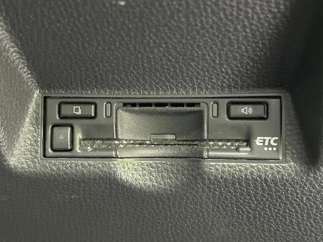 ヤリスクロス Z 純正ディスプレイ セーフティセンス 全周囲カメラ レーダークルーズ 禁煙車 ETC ハーフレザーシート パワーシート コーナーセンサ スマートキー LEDヘッド オートハイビーム 純正18インチアルミ(6枚目)