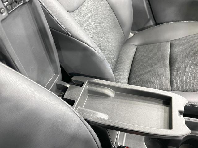 ヤリスクロス Z 純正ディスプレイ セーフティセンス 全周囲カメラ レーダークルーズ 禁煙車 ETC ハーフレザーシート パワーシート コーナーセンサ スマートキー LEDヘッド オートハイビーム 純正18インチアルミ(44枚目)