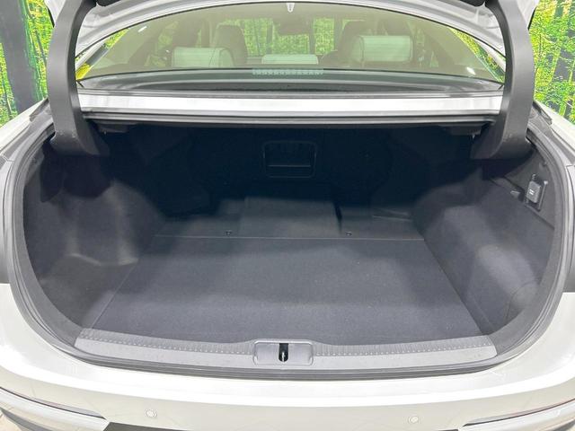 クラウンクロスオーバー Gアドバンスド・レザーパッケージ 4WD サイド・バックカメラ セーフティセンス レーダークルーズ ブラインドスポットモニター 禁煙車 Bluetooth接続 LEDヘッド オートマチックハイビーム ベージュ革シート シートヒーター(10枚目)