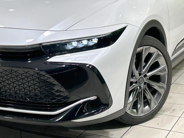 クラウンクロスオーバー Gアドバンスド・レザーパッケージ 4WD サイド・バックカメラ セーフティセンス レーダークルーズ ブラインドスポットモニター 禁煙車 Bluetooth接続 LEDヘッド オートマチックハイビーム ベージュ革シート シートヒーター(12枚目)