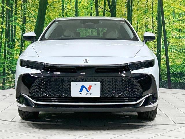 クラウンクロスオーバー Gアドバンスド・レザーパッケージ 4WD サイド・バックカメラ セーフティセンス レーダークルーズ ブラインドスポットモニター 禁煙車 Bluetooth接続 LEDヘッド オートマチックハイビーム ベージュ革シート シートヒーター(14枚目)