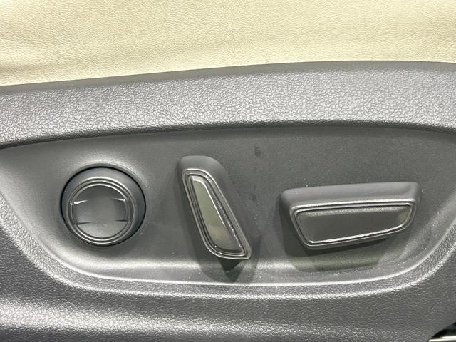 クラウンクロスオーバー Gアドバンスド・レザーパッケージ 4WD サイド・バックカメラ セーフティセンス レーダークルーズ ブラインドスポットモニター 禁煙車 Bluetooth接続 LEDヘッド オートマチックハイビーム ベージュ革シート シートヒーター(36枚目)